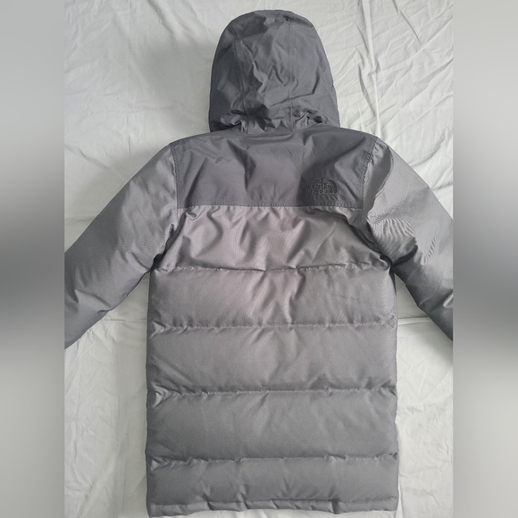 Mens Northface Down Parka - Picture 3 of 10